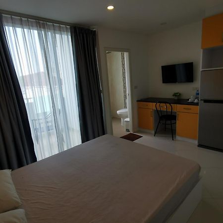Daisy Residence Jomtien Beach Exterior photo