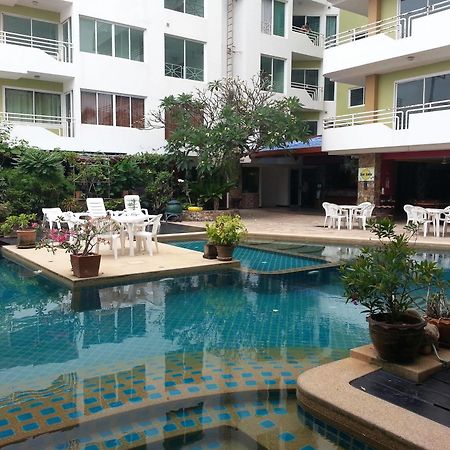Daisy Residence Jomtien Beach Exterior photo